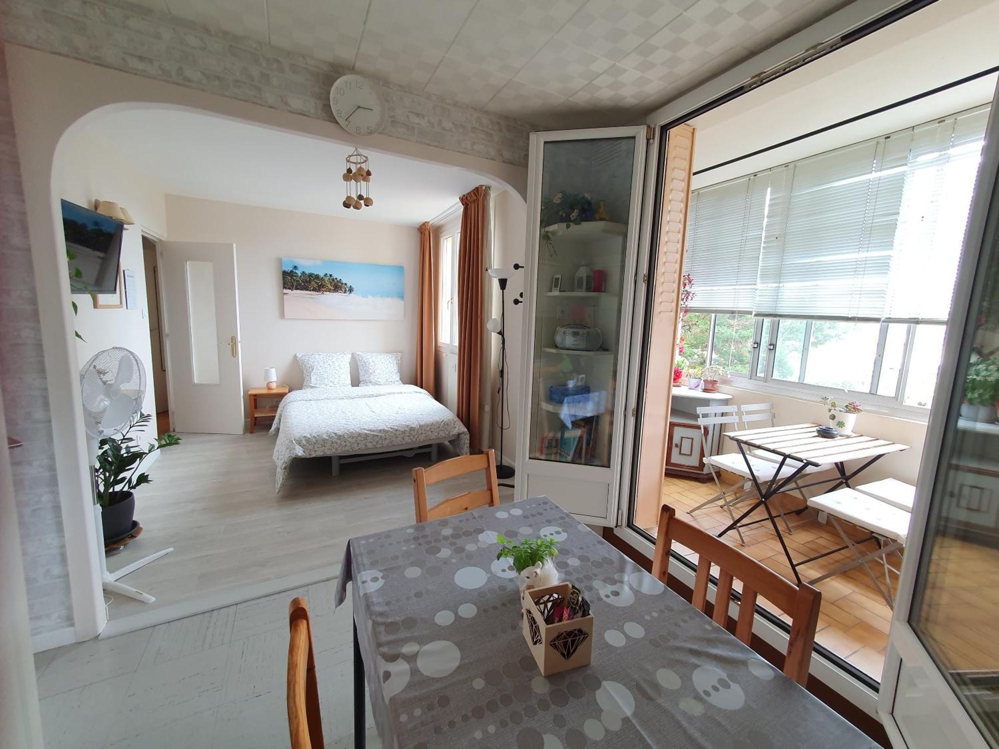 Medipole T2 Avec Un Garage Gratuit Sur Place, 16Min A Centre Ville Lyon En Metro A Villeurbanne Ngoại thất bức ảnh